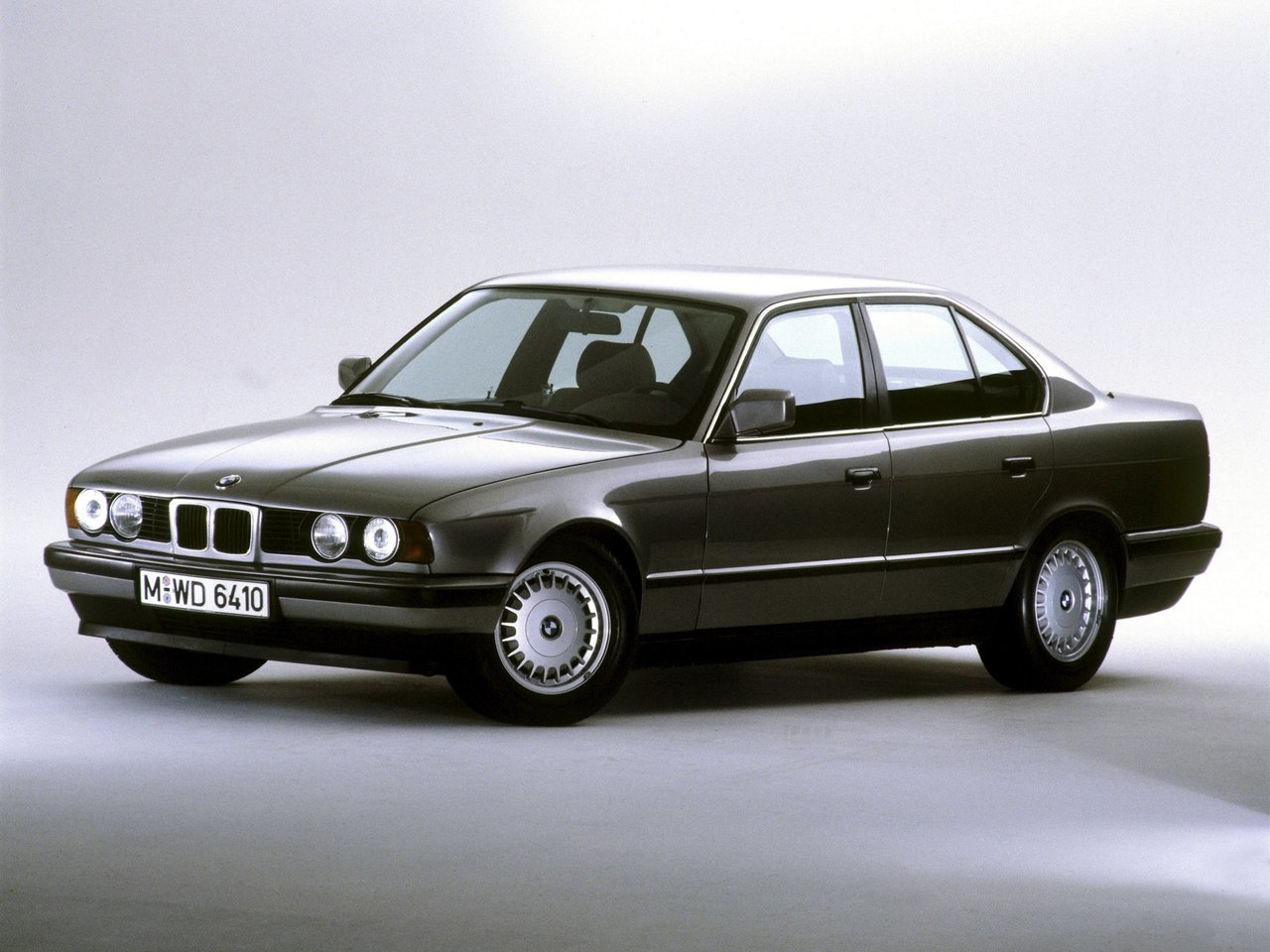 мат подогрева сидений для BMW 5 серия III (E34)